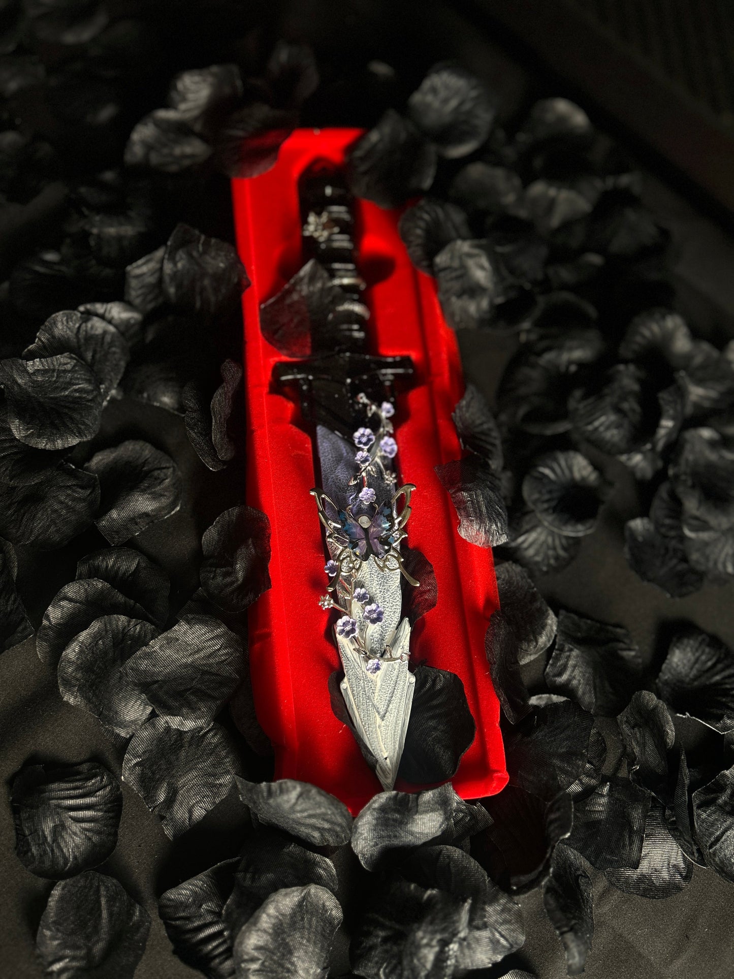 BlackThorne Handmade Daggers